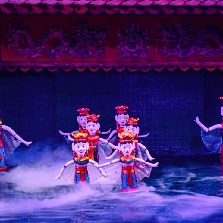 水上木偶魔术：五月五日，从酒店步行即可到达